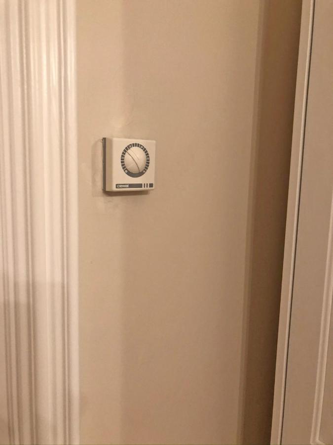 Modern Comfort In Historical ブダペスト エクステリア 写真